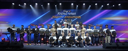 โตโยต้า มอบรางวัลแก่แชมป์ Drag Racing รายการ “Hilux REVO Racing Mania” ในงาน “Hilux REVO Racing Mania : Night of Champion” 