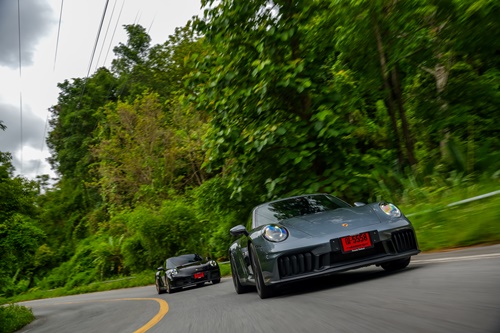 ปอร์เช่ 911 GTS T-Hybrid และ 911 Carrera ใหม่ สัมผัสสมรรถนะเร้าใจทุกโค้ง บนเส้นทางสุดท้าทายกลางธรรมชาติที่เชียงใหม่ 