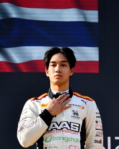 "เติ้น ทัศนพล" ปิดฉากฤดูกาลแข่งสุดยิ่งใหญ่ พาธงชาติไทยโบกสะบัดเหนือท็อปโพเดียมอีกครั้ง คว้าแชมป์เป็นสนามที่ 3 - FIA Formula 3 @ มอนซา, อิตาลี 