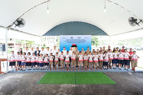มูลนิธิโตโยต้าประเทศไทย ส่งมอบโรงเรียนยั่งยืนวิทยา แห่งที่ 2 ณ จังหวัดตรัง เดินหน้าสานต่อเจตนารมณ์ “TOYOTA GIVING ขับเคลื่อนไทยให้ยั่งยืน”