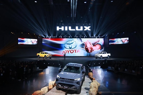เปิดตัวครั้งแรกของโลก กับ TOYOTA HILUX  รถกระบะที่อยู่เคียงข้างคนไทยมายาวนาน ภายใต้ชื่อใหม่ TOYOTA HILUX TRAVO และ HILUX TRAVO-e 