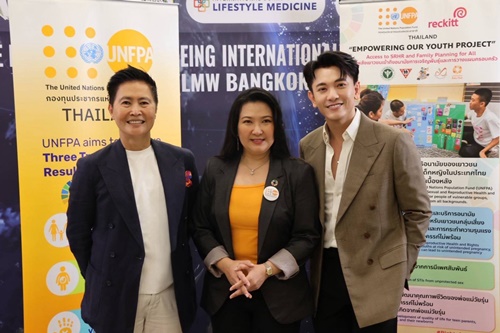 CEO “ลามิน่า” ร่วมประมูลศิลปะการกุศล