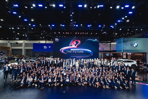 บีเอ็มดับเบิลยู กรุ๊ป ประเทศไทย ครองแชมป์ตลาดรถยนต์พรีเมียมต่อเนื่องเป็นปีที่ 6 พร้อมเผยโฉม บีเอ็มดับเบิลยู i5 รุ่นประกอบในประเทศ