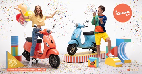 “Vespa LX 10th Anni” โมเดลรุ่นฉลองครบรอบ 10 ปี ในประเทศไทย พร้อมเติมเต็มไลฟ์สไตล์ สนุก สดใส ด้วยสีสันไม่เหมือนใคร 