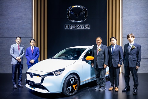 มาสด้าส่ง New Mazda2 นำทัพลุยงาน แบงค็อก ออโต ซาลอน พร้อมรุ่นพิเศษ Rookie Drive และ Clap Pop เอาใจคนชอบแต่งรถ